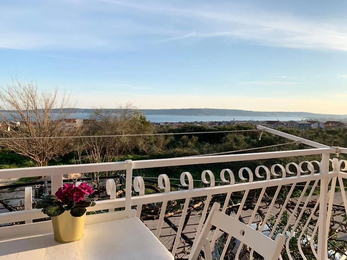 Larus Apartment Kaštel Lukšić