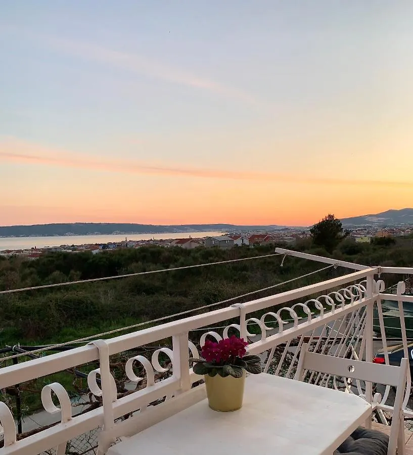Larus Apartment Kaštel Lukšić
