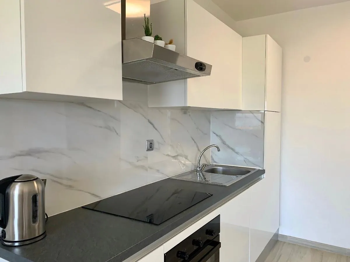 Larus Apartment Kaštel Lukšić Hırvatistan